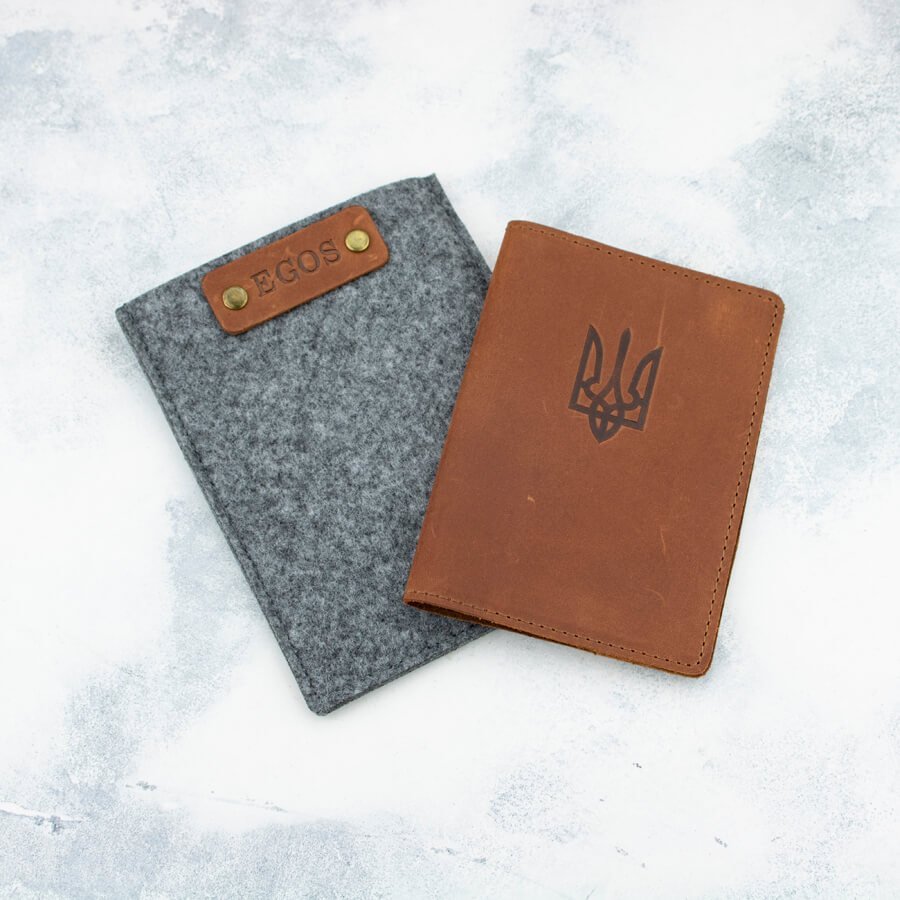 Обложка для паспорта Brown Whisky Тризуб 