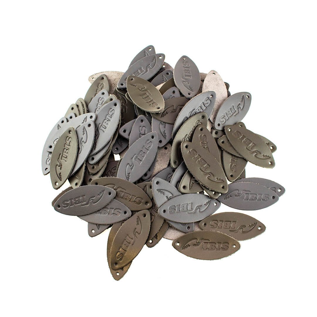 Бирки этикетки нашивки из кожи