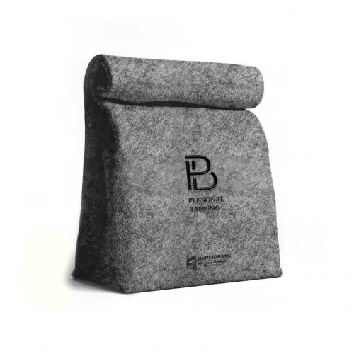 Аксессуары для сотрудников и клиентов банка